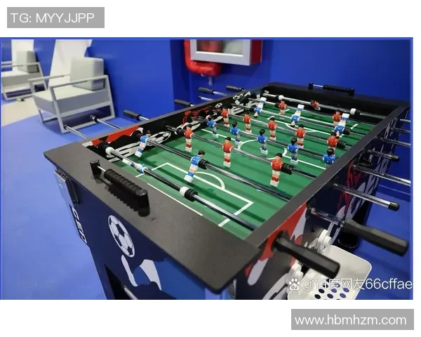 《走进绿茵场，体验足球明星的训练与比赛日常》