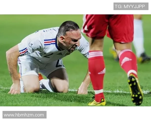 纳威：从球场传奇到足球世界的永恒象征，探索他的荣耀与人生轨迹